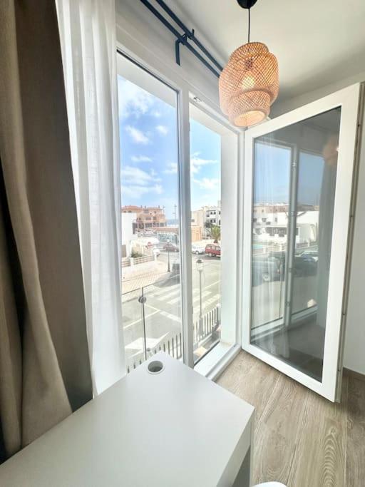 El Queque Sea View 2 bedroom 2desks and balcony - Two-Bedroom Apartment - 20