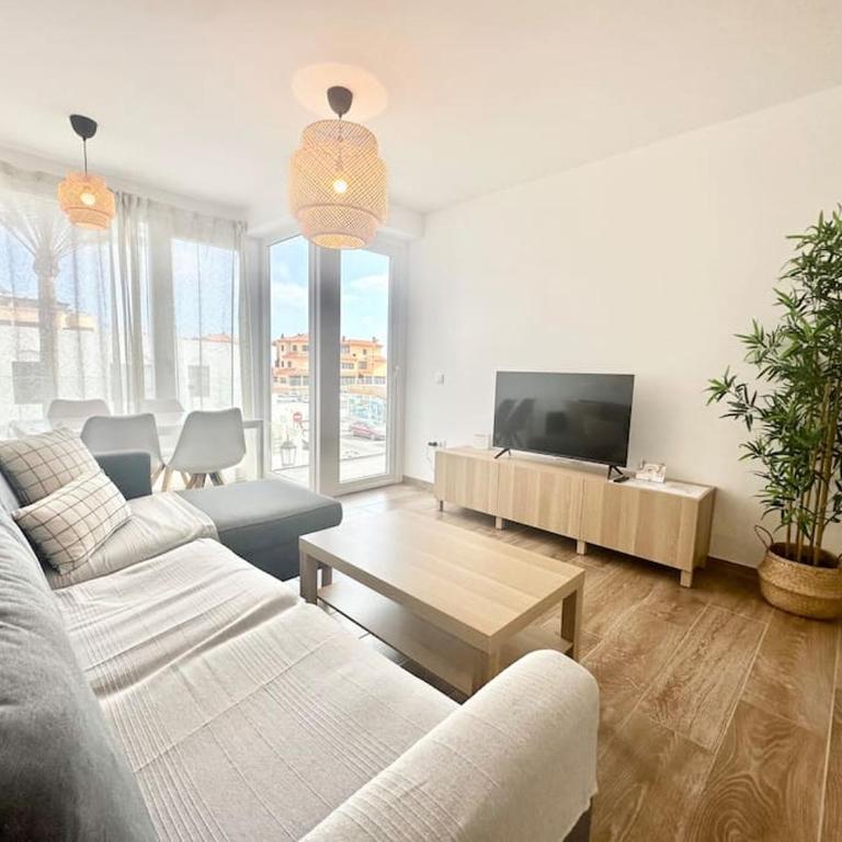 El Queque Sea View 2 bedroom 2desks and balcony - Two-Bedroom Apartment - 29