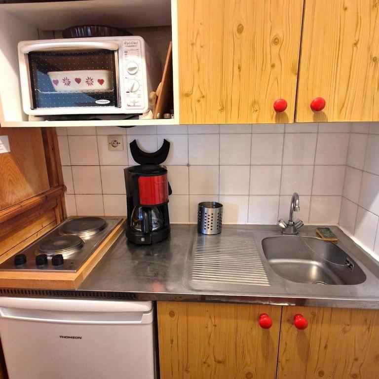 Studio en plein coeur de la station pour 4 personnes avec balcon, casier à skis et baignoire - FR-1-265-209 - Studio - 14