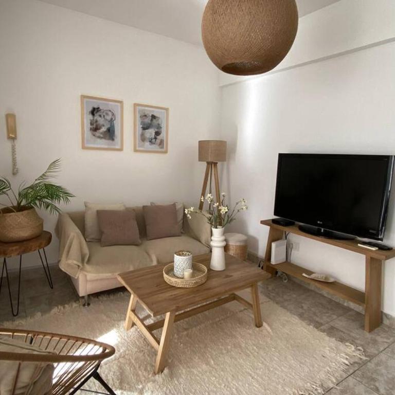 Luminoso 2 ambientes en Boedo Seguridad 24hs frente a Plaza Boedo - One-Bedroom Apartment - 8