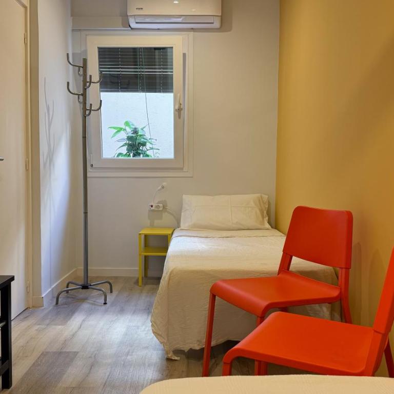 Hostal Oliveta Budget - Budget Twin Room - 2