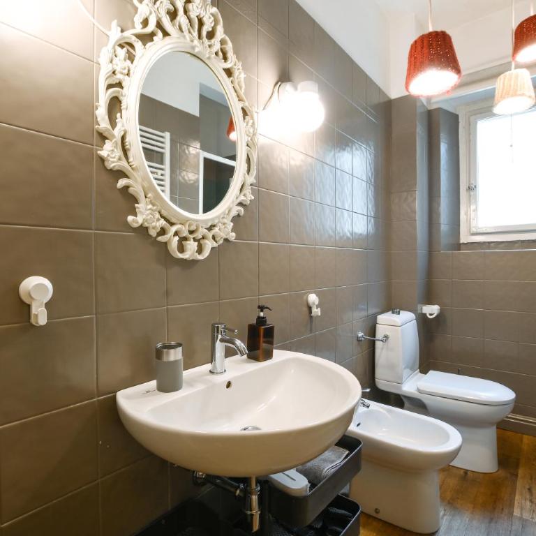 Amicasa - Two-Bedroom Apartment - 27