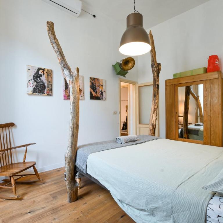 Amicasa - Two-Bedroom Apartment - 25