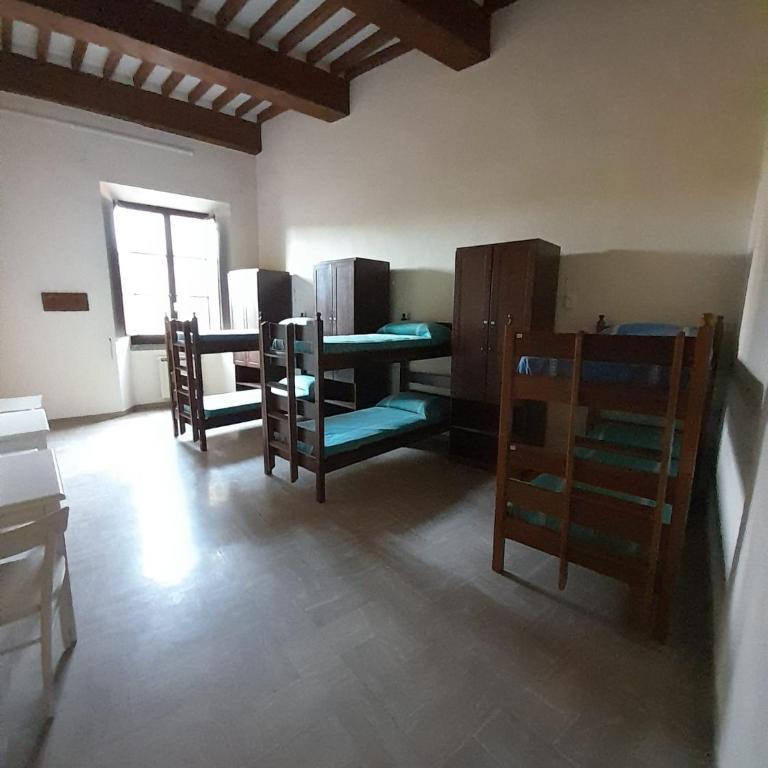 Ostello San Marco Cortona - 8-Bed Female Dormitory Room - 4