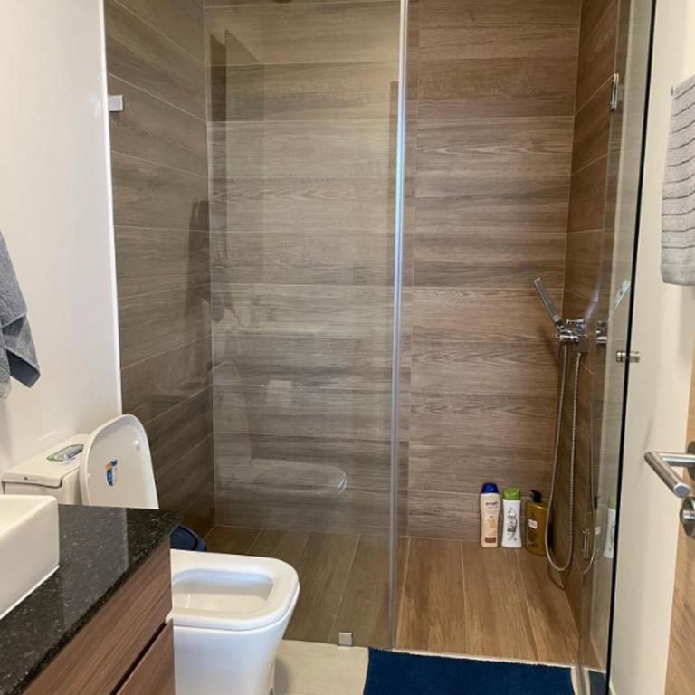 One Apartments - Single Room with Balcony - 2