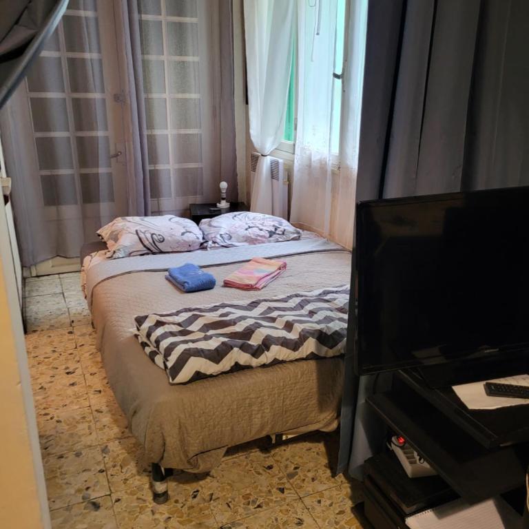 2 pieces pour 4 personnes proche tram - Two-Bedroom Apartment - 5