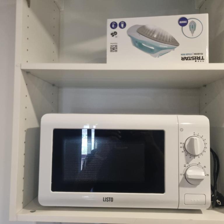 F3 ,appartement climatisé neuf, magnifique vue sur mer et aéroport, proche tram et gare sncf 1 min,aéroport 3 minutes, 3 rooms, new AC apartment, magnificent sea and airport views, close to tram and SNCF train station 1 min, airport 3 min - Apartment mit 2 Schlafzimmern und Meerblick - 13