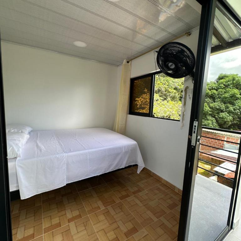 ECOHOTEL MONTEBELLO Norcasia Caldas - Habitación Doble con baño privado - 4