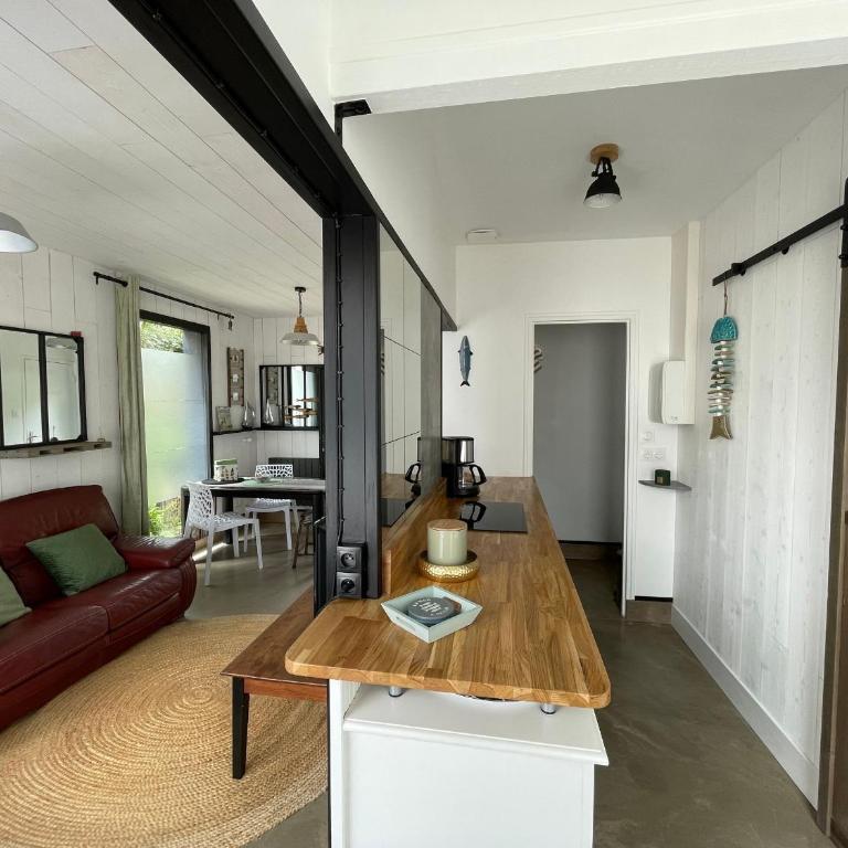 Maison rénovée proche plage avec cour privative, vélos et équipements bébé - FR-1-426-561 - Ferienhaus - 9