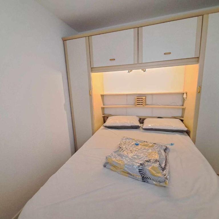 Apt RDC avec accès direct plage, grande terrasse, cuisine équipée, PARKING - FR-1-326-837 - Appartement - 12