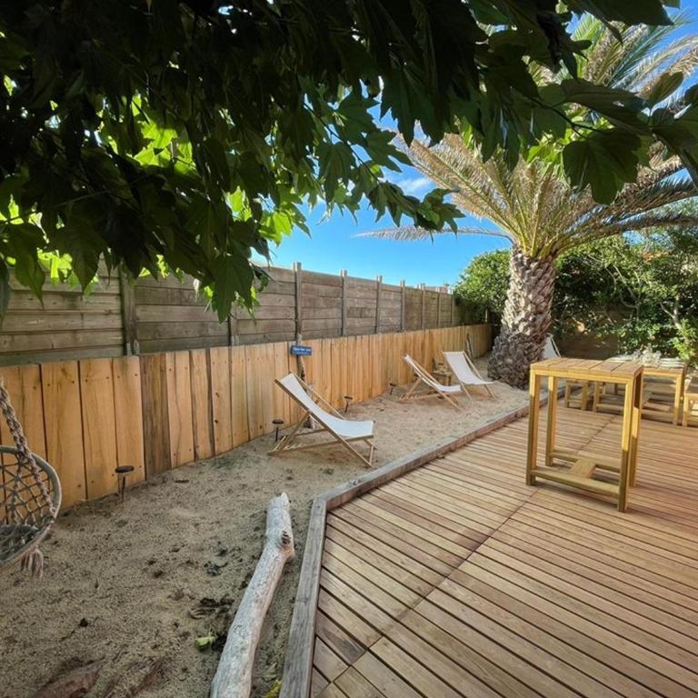 Villa rénovée avec accès plage, clim, WiFi, parking - FR-1-413-248 - Villa - 3