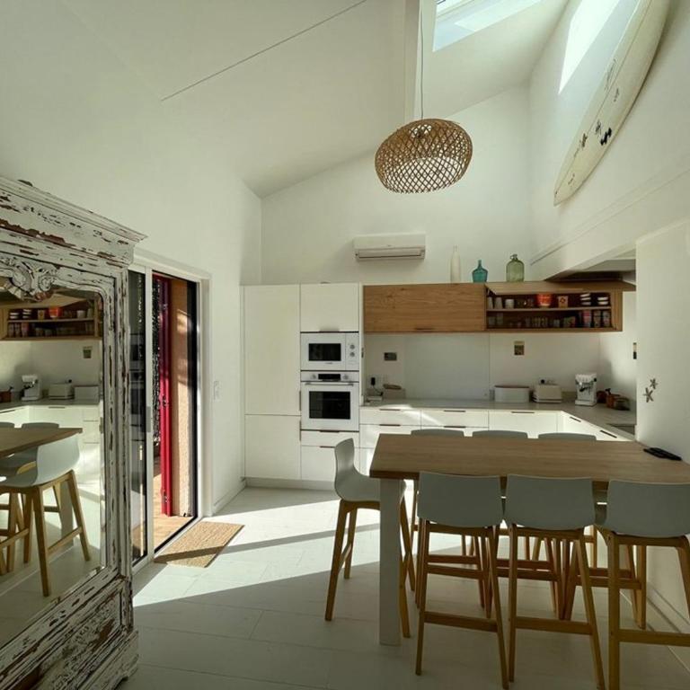 Villa rénovée avec accès plage, clim, WiFi, parking - FR-1-413-248 - Villa - 8