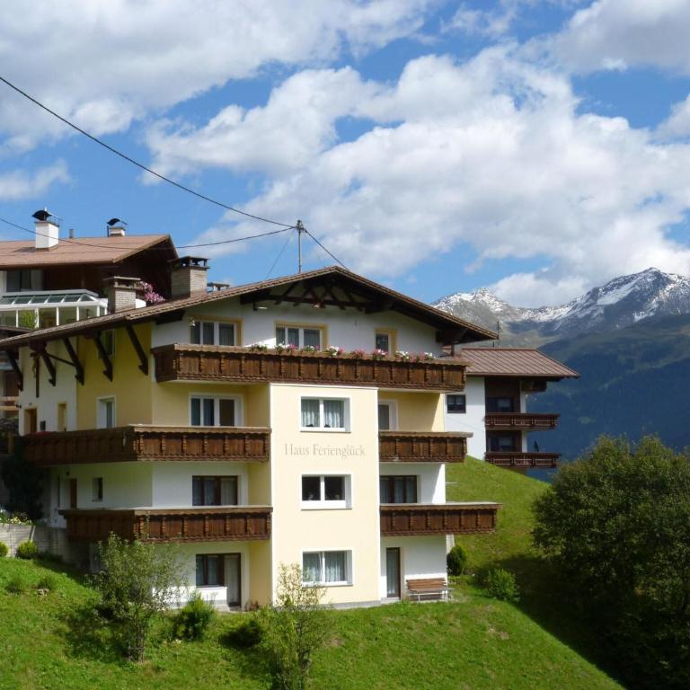 Holiday apartment in Kappl near ski resort - Apartment mit 3 Schlafzimmern - 1
