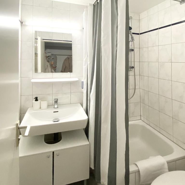 Stayando Cozy Apartment Munich City Center - Estudio con balcón - 8