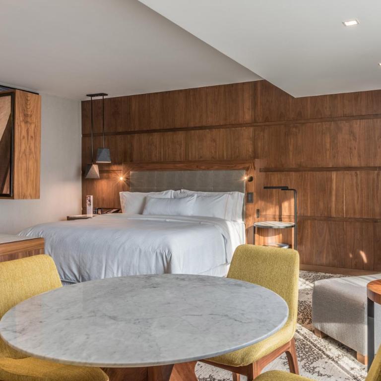 The Westin Monterrey Valle - Deluxe Suite, 1 King - 6