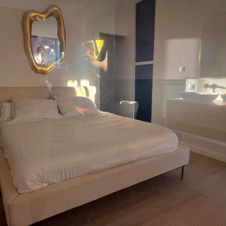 Magnifique suite avec vue sur l'Orb - Appartement 1 Chambre - 4