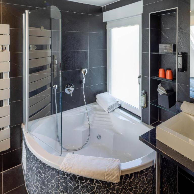 Hôtel Villa La Florangerie - SPA & Piscine - Chambre Double avec Baignoire Spa - 12