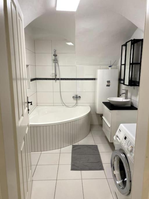 Design Stadthaus Apartment mit privatem Zugang - Apartment mit 2 Schlafzimmern - 8