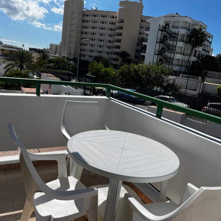 Coastal Apartment 5 Min from Playa del Inglés Pool & Quiet Complex - Apartamento de 1 dormitorio - 8