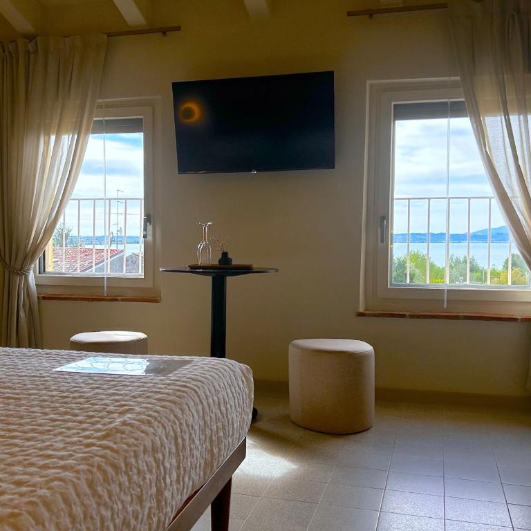 The Lake Suites - Luxury Suites in Lazise - Camera King con Vista Lago - 1