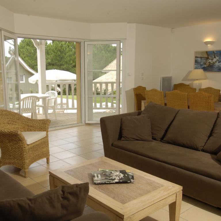 Résidence Lagrange Vacances Villas Eden Club - Four-Bedroom Villa (8 Adults) - 3