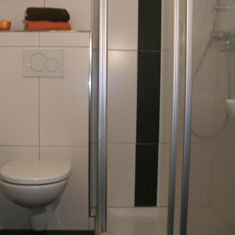 Pension Garni Gerhard - Doppelzimmer mit Balkon - 24