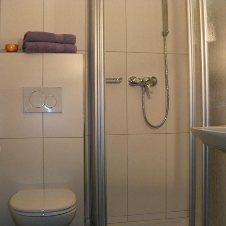 Pension Garni Gerhard - Doppelzimmer mit Balkon - 26