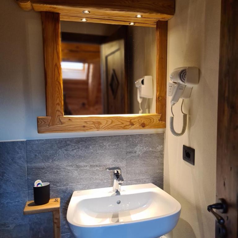 La Maison. Il Nido dell'Aquila - Triple Room with Mountain View - 7