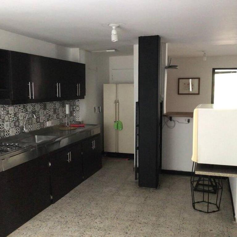 Cozy room in Laureles private bathroom #201-1 - Apartamento de 4 habitaciones - 14