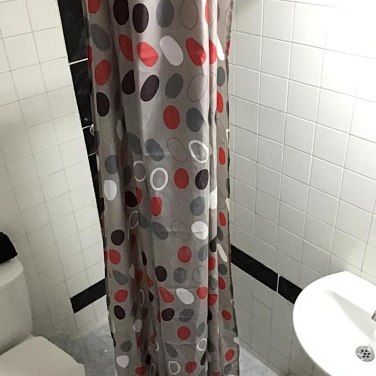 Cozy room in Laureles private bathroom #201-1 - Apartamento de 4 habitaciones - 2