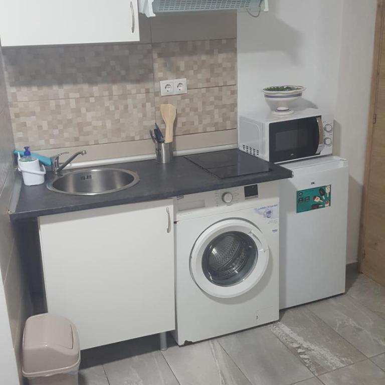 apartamento estudio coris center - One-Bedroom Apartment - 1
