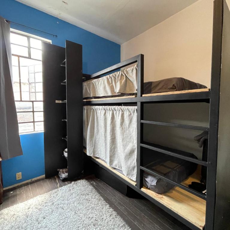 La casa del mochilero - Bed in 4-Bed Mixed Dormitory Room - 3