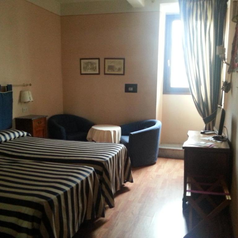 B&B A Florence View - Double or Twin Room with Duomo view - 18