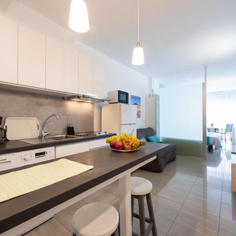 1st Line Pretty Studio Las Canteras - Apartamento Estudio - 4