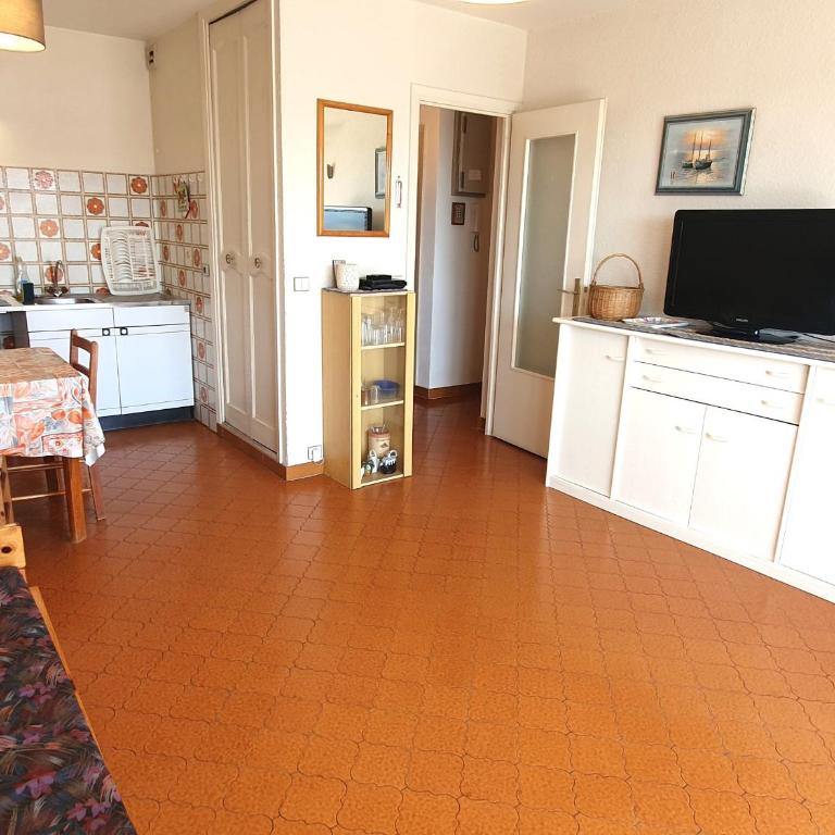 Appartement 2 pièces Sainte-Maxime avec Parking et Animaux admis - FR-1-780-69 - Apartamento - 6