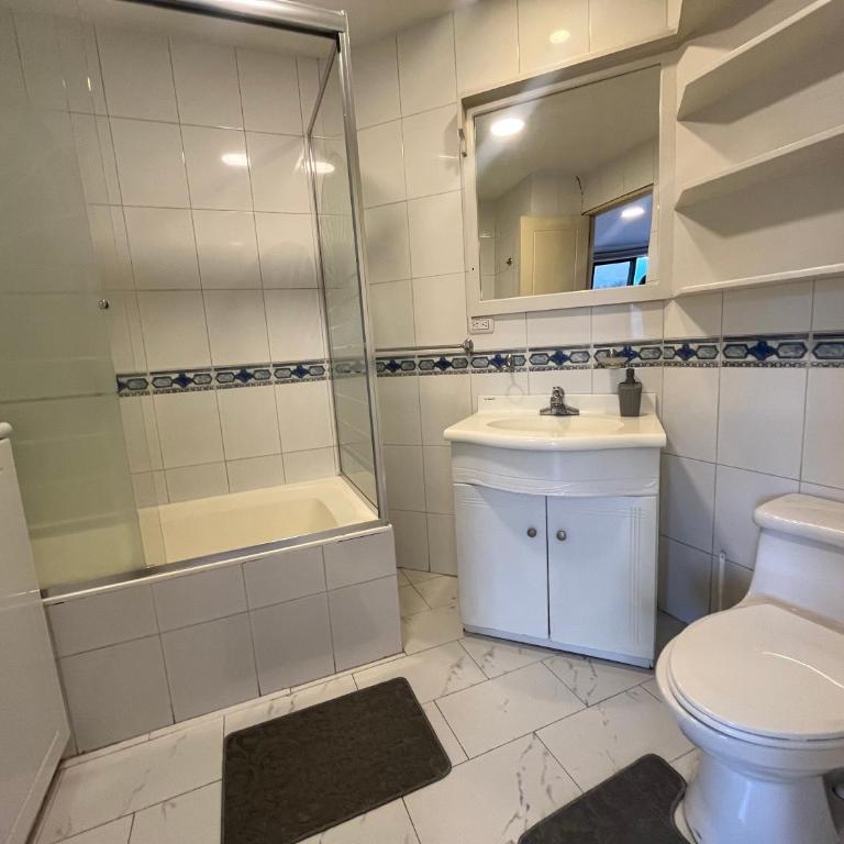 Enorme, 3 habitaciones, vista a toda la ciudad, zona exclusiva, Jacuzzi - Apartamento de 3 dormitorios - 10