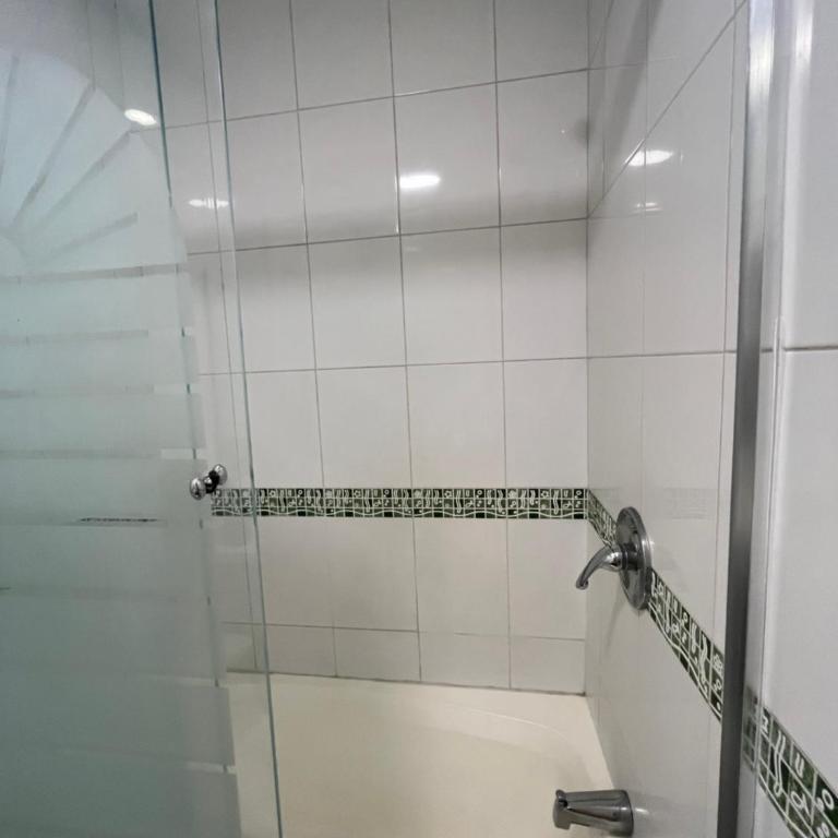Enorme, 3 habitaciones, vista a toda la ciudad, zona exclusiva, Jacuzzi - Apartamento de 3 dormitorios - 43