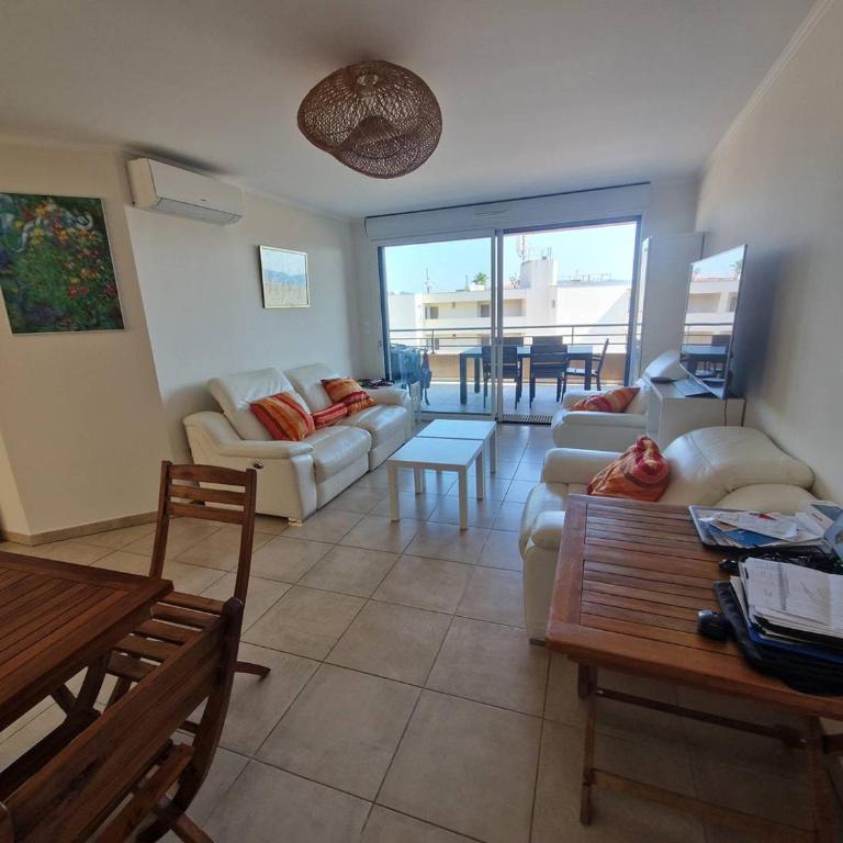 Charmant appart climatisé 2 chambres avec terrasse et cuisine équipée - FR-1-100-344 - Appartamento - 8