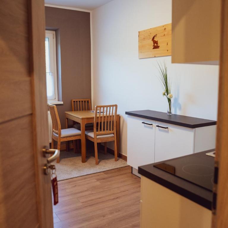 CLAUS RESCH APPARTEMENTS - E-Bike, Wandern, Minigolf, Familie, Urlaub an der Weinstraße - Appartement avec Terrasse - 2