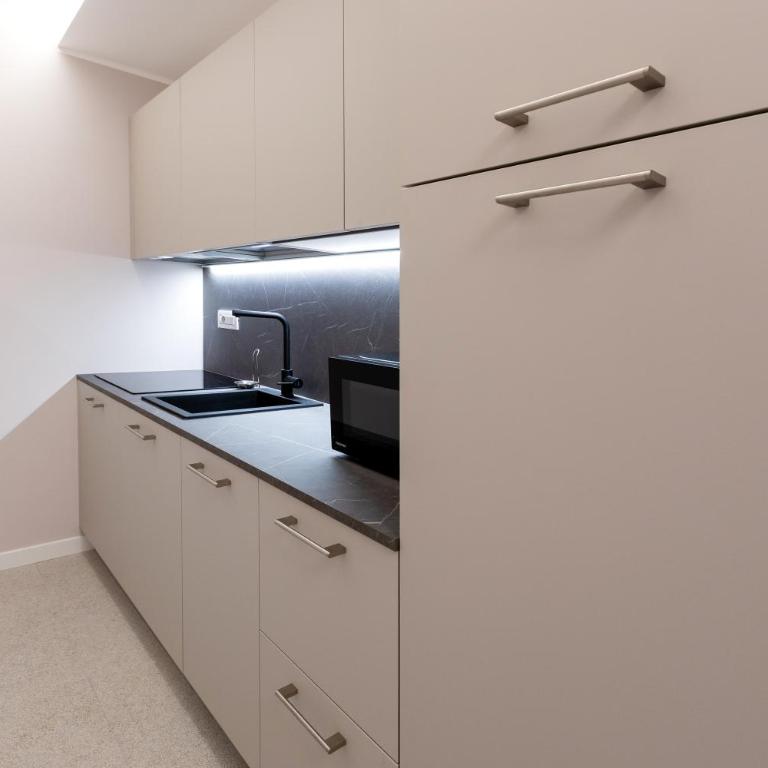 HOMEY I Teatro Romano Apartments - Appartamento Superior con Balcone - 6