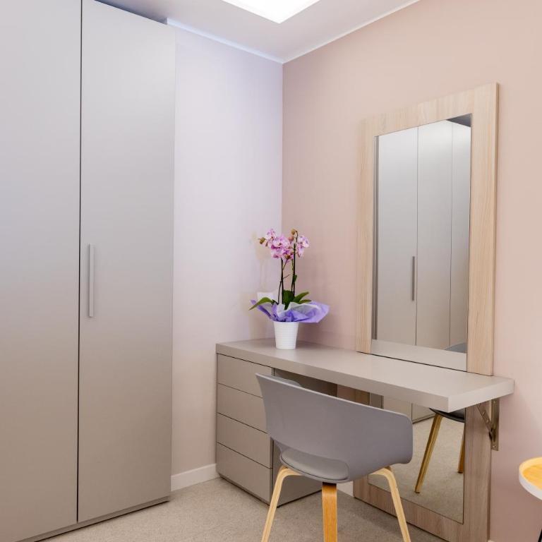 HOMEY I Teatro Romano Apartments - Appartamento Superior con Balcone - 2