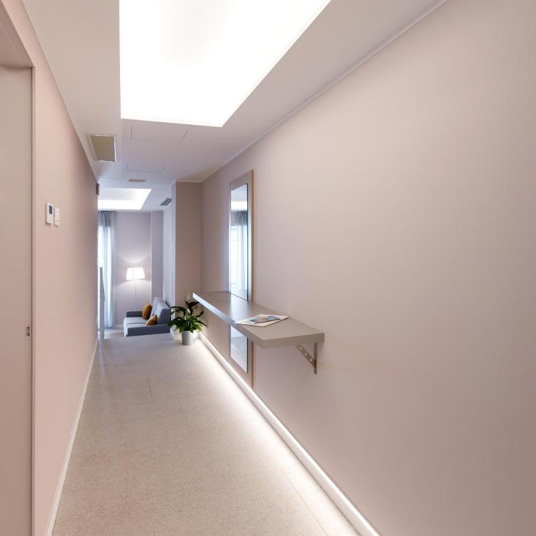 HOMEY I Teatro Romano Apartments - Appartamento Superior con Balcone - 10