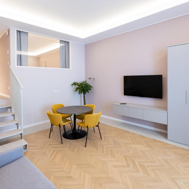 HOMEY I Teatro Romano Apartments - Appartamento Superior con Balcone - 5