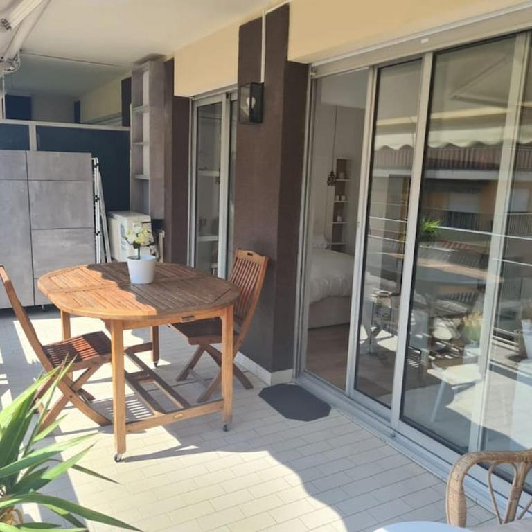 Superbe Appartement Luxueux Spacieux 50 m2 Port Nice - Appartamento con 1 Camera da Letto - 52