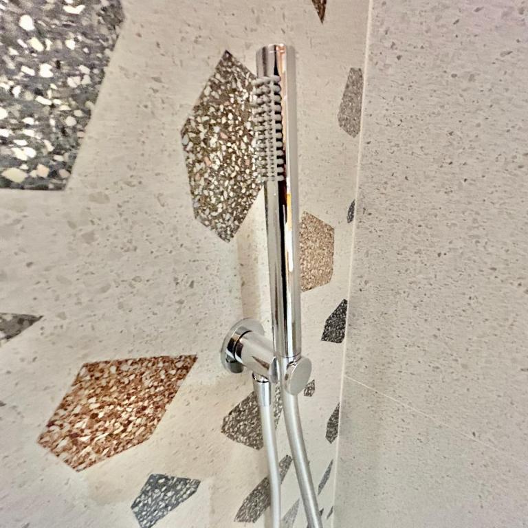 Farini Suites wi-fi - Camera Matrimoniale con Bagno Privato - 12