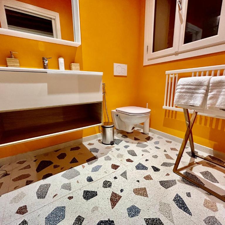 Farini Suites wi-fi - Camera Matrimoniale con Bagno Privato - 5