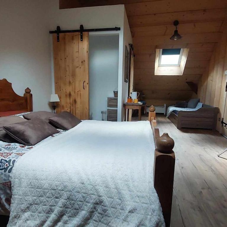 Chambres d'hôtes Olachat proche Annecy - Chambre Familiale avec Salle de Bains Privative - 8