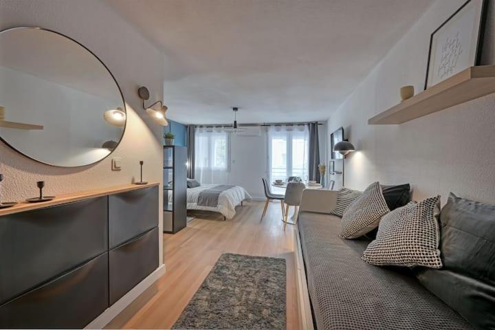 063 - Studio Didion, Centre Gare St Roch, Clim, Balcon,4pers - Studio Familial - 12