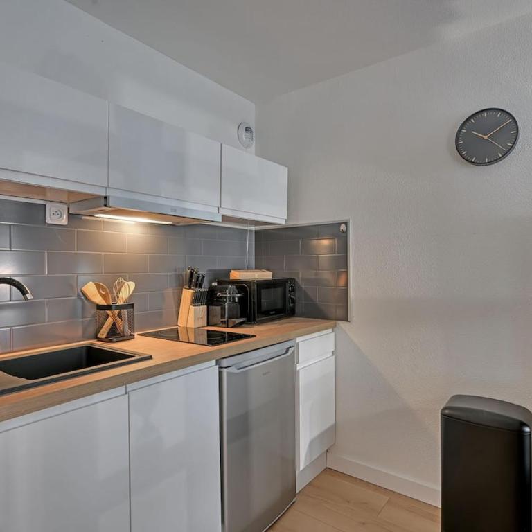 063 - Studio Didion, Centre Gare St Roch, Clim, Balcon,4pers - Studio Familial - 14