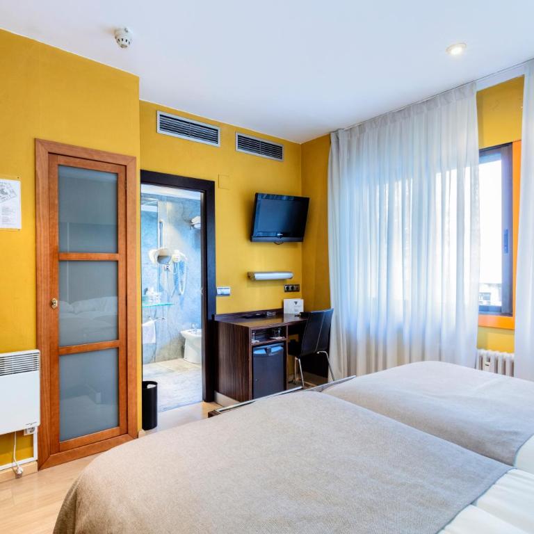 Hotel Gran Via - Habitación Doble - 2 camas - 9